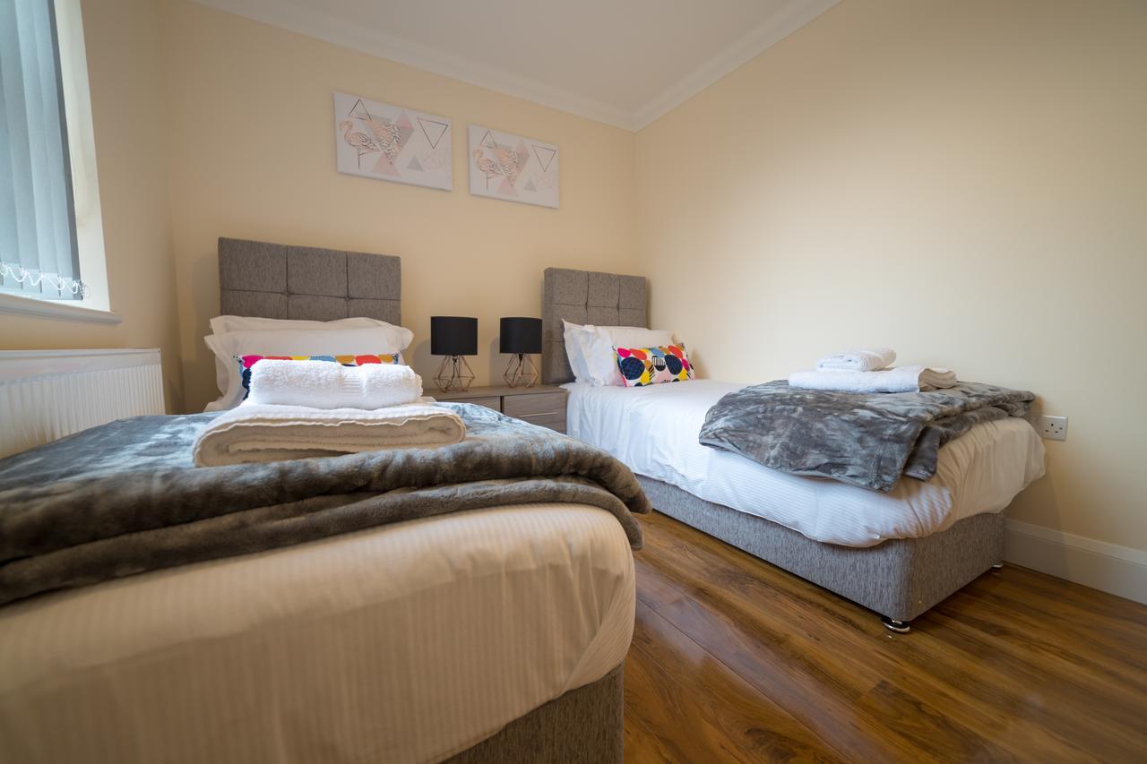 London Heathrow Serviced Apartments Ashford  Exterior foto